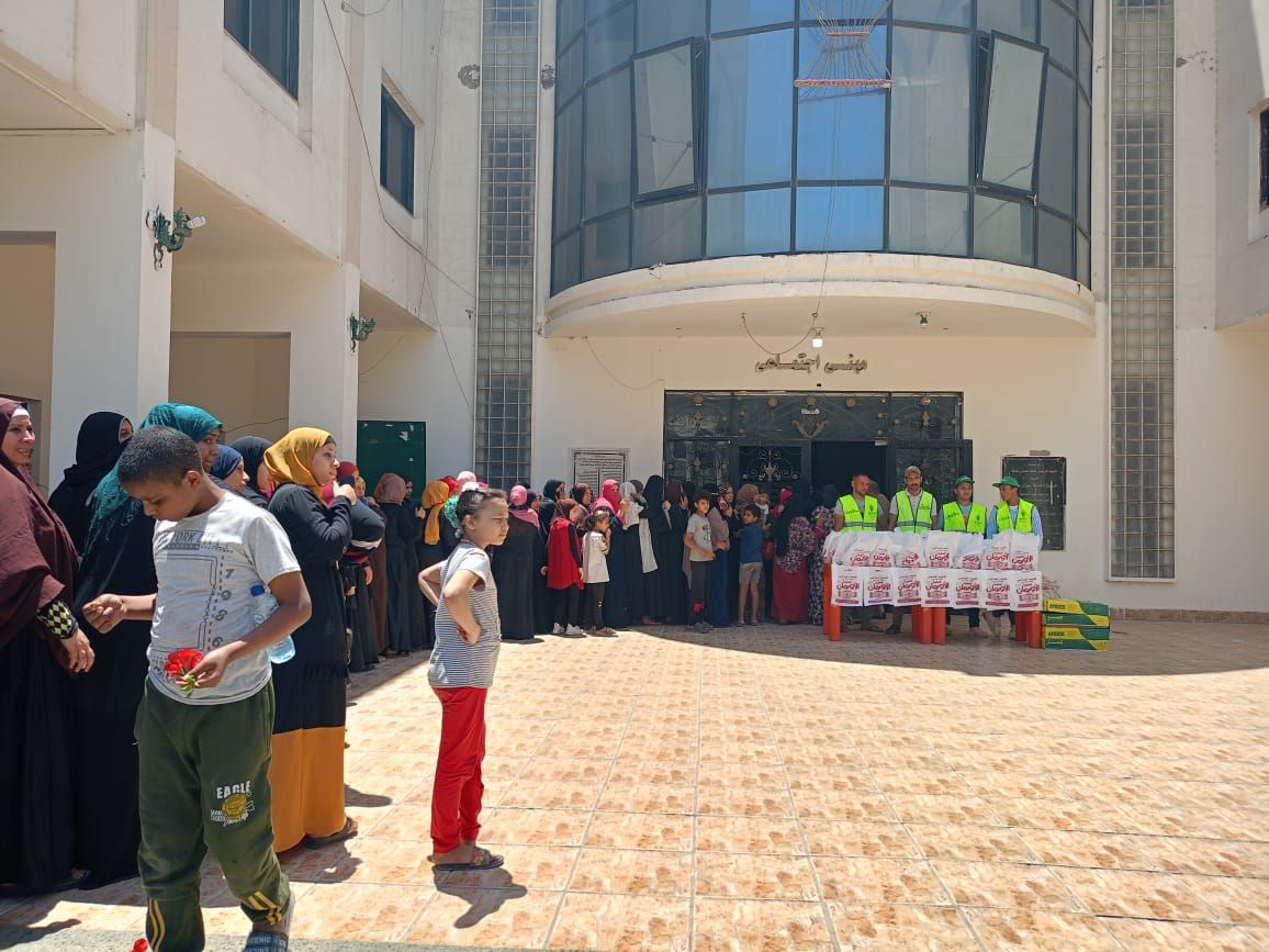 فرحة غامرة مع وصول قافلة "ستر وعافية" فى نستختها الـ30 لمحافظة القاهرة