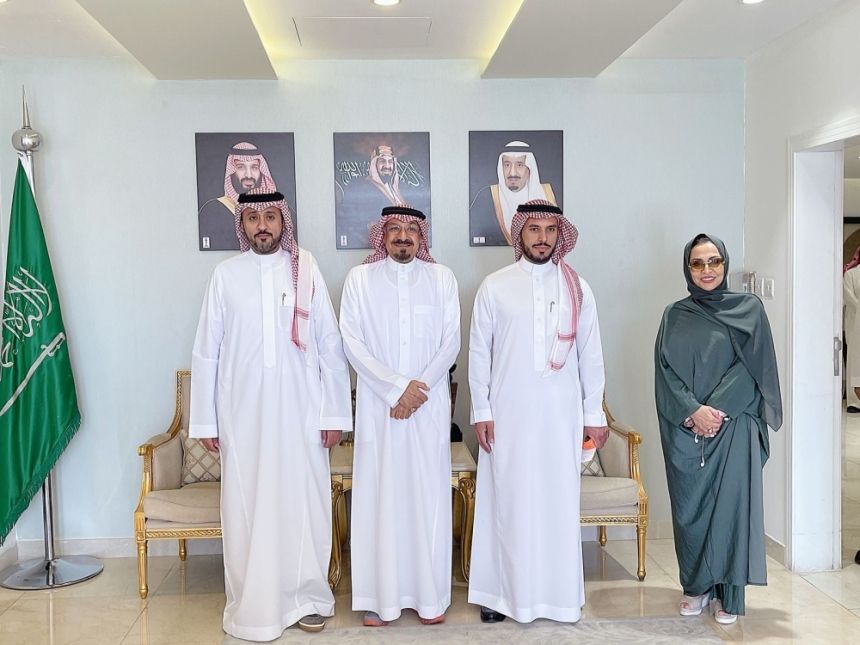 مناقشة فرص الاستثمار في الصناعات الوطنية بين "منشآت" وصندوق الأمير سلطان