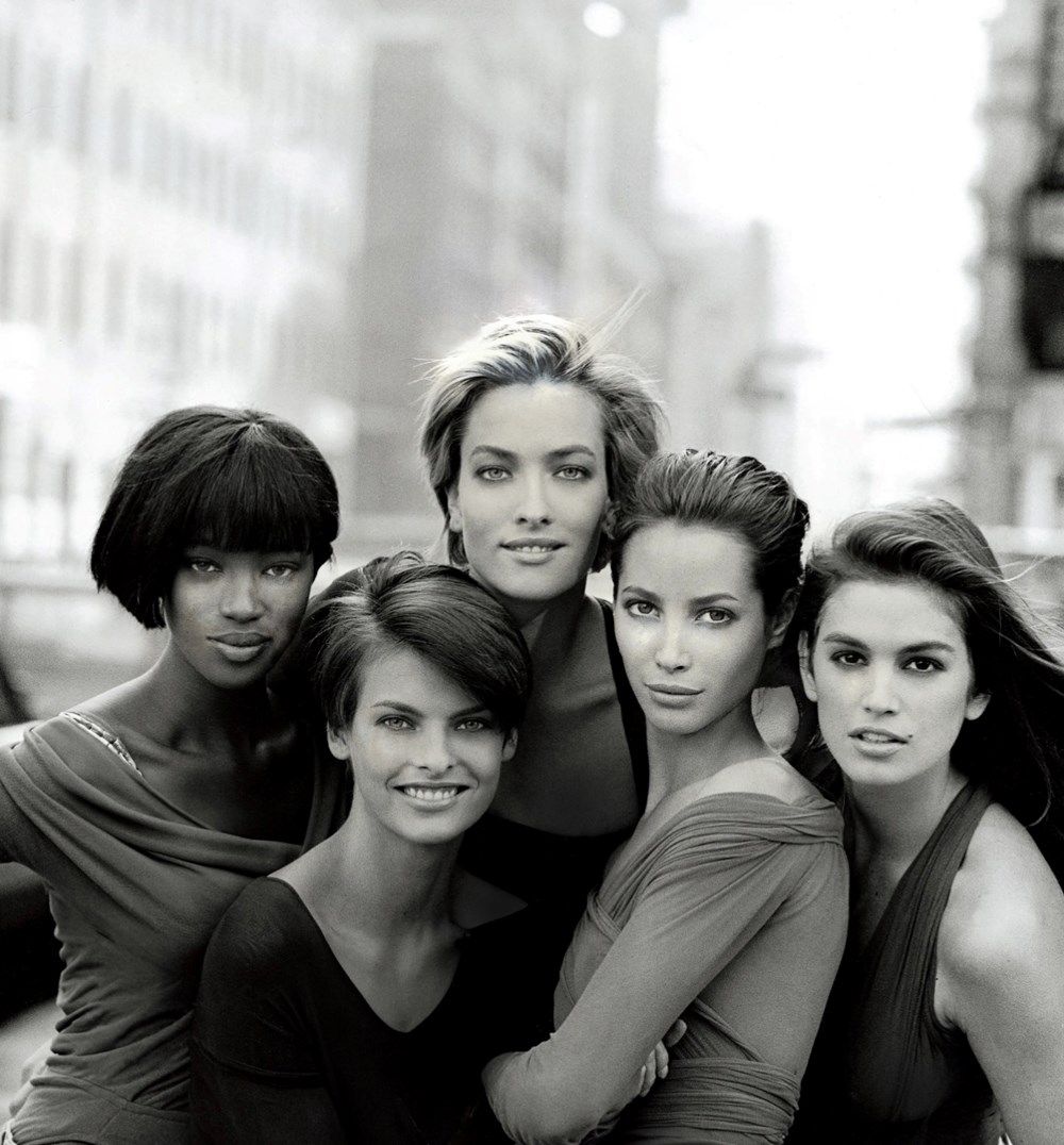 ناعومي كامبل.. عارضة أزياء غيَّرت وجه الموضة