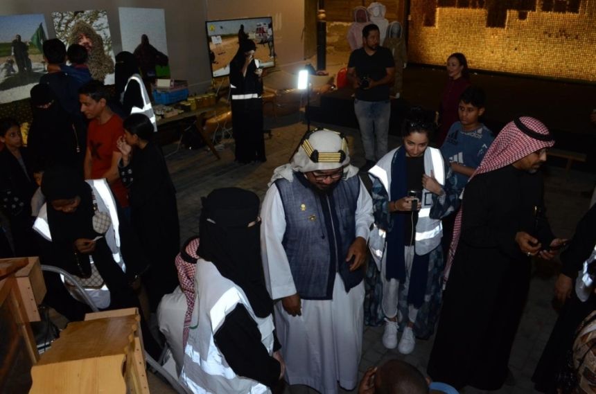 تعزيز قطاع التربية ودعم المزارعين.. ”جدة التاريخية“ تحتفل بيوم النحل