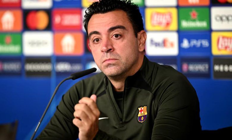 رسميا.. إقالة تشافي من تدريب برشلونة