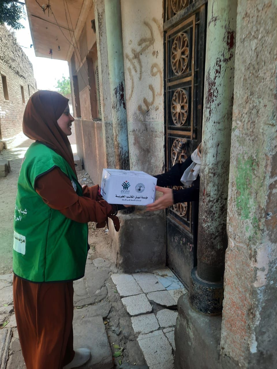 فرحة غامرة مع وصول قافلة "ستر وعافية" فى نستختها الـ30 لمحافظة القاهرة