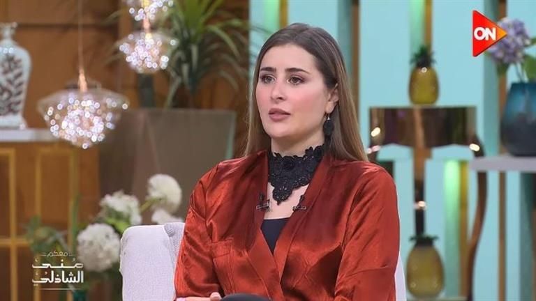 عائشة بن أحمد عن أسباب عدم ارتباطها: أنا جبانة وبخاف على نفسي زيادة عن اللزوم