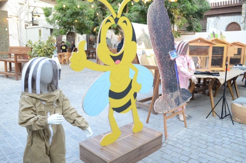 تعزيز قطاع التربية ودعم المزارعين.. ”جدة التاريخية“ تحتفل بيوم النحل