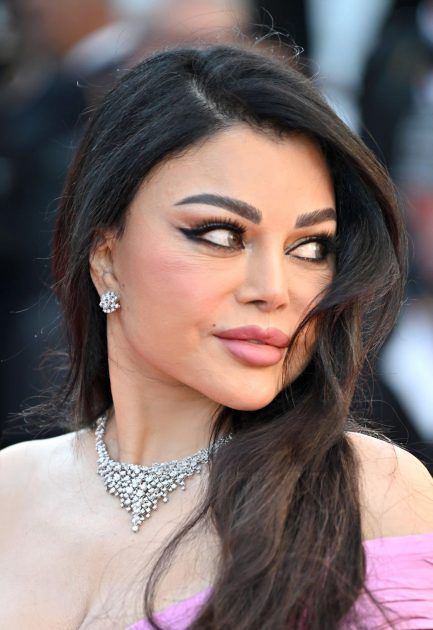 الاكثر متابعة اليوم - علامات الكبر واضحة على هيفا وهبي! – صور