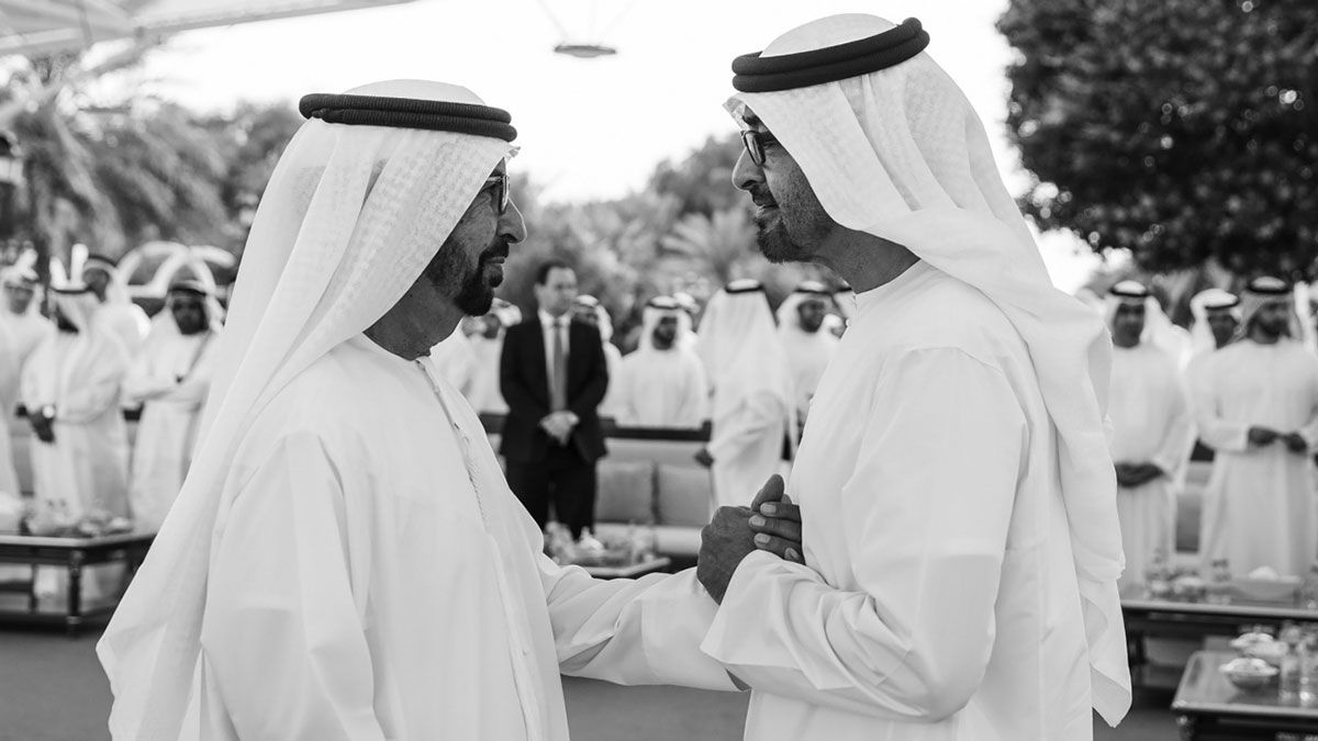 الامارات | رحيل حمد بن سهيل الخييلي المرافق العسكري للشيخ زايد    