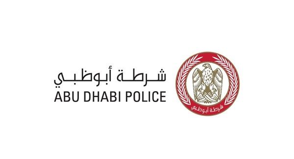 شرطة أبوظبي إلى توخي الحذر أثناء تشكل الغبار
