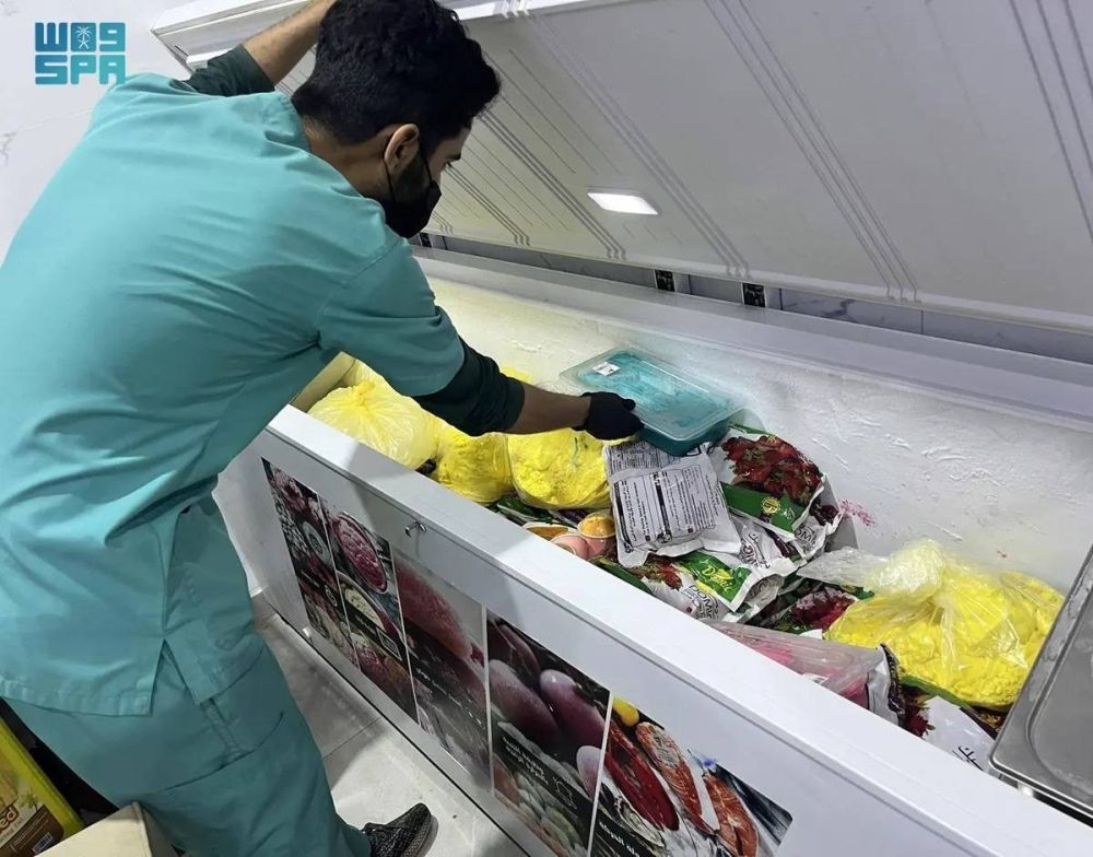 1.7 طن لحوم فاسدة بنجران