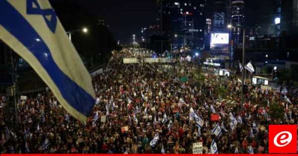 مظاهرات في تل أبيب والقدس وقيساريا للمطالبة بعقد صفقة تبادل أسرى وإقالة حكومة نتانياهو