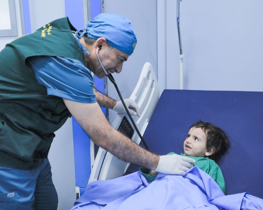 مدير "الصحة العالمية" يشيد بالمشاريع والبرامج الطبية للمملكة