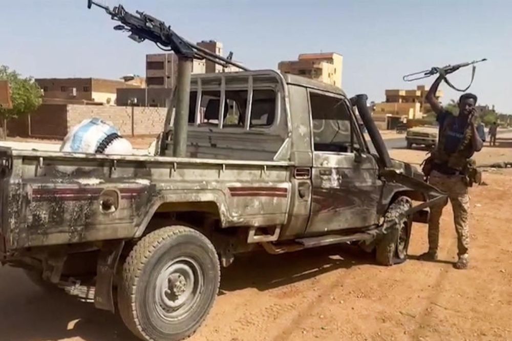 الدعم السريع يقصف الفاشر بدارفور