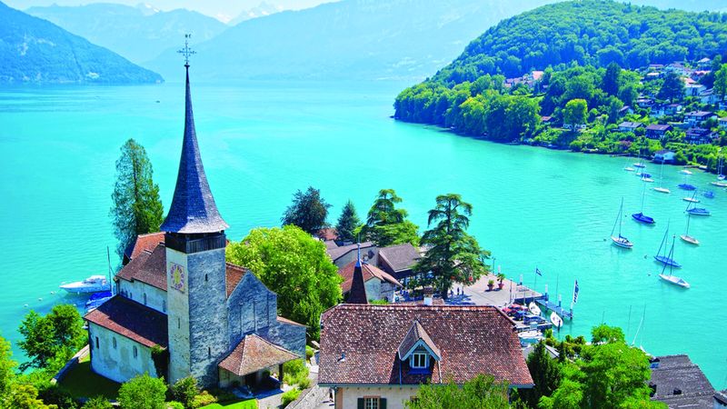 الامارات | «إنترلاكن» جوهرة سويسرية في قلب جبال الألب