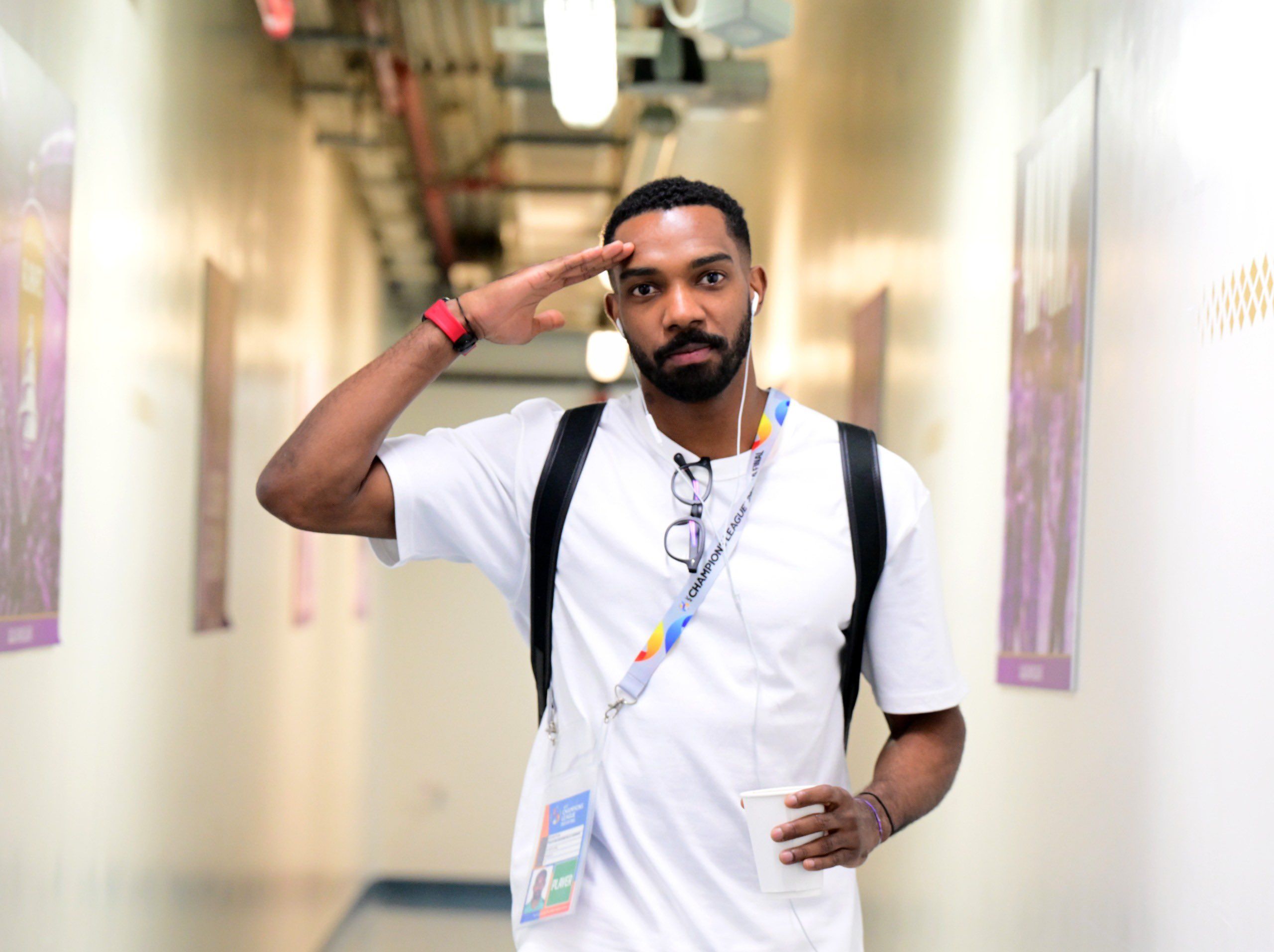 الامارات | مفاجأة.. لاعبو العين لم يعرفوا أمر مشاركتهم في النهائي قبل ساعة ونصف من المباراة (فيديو)