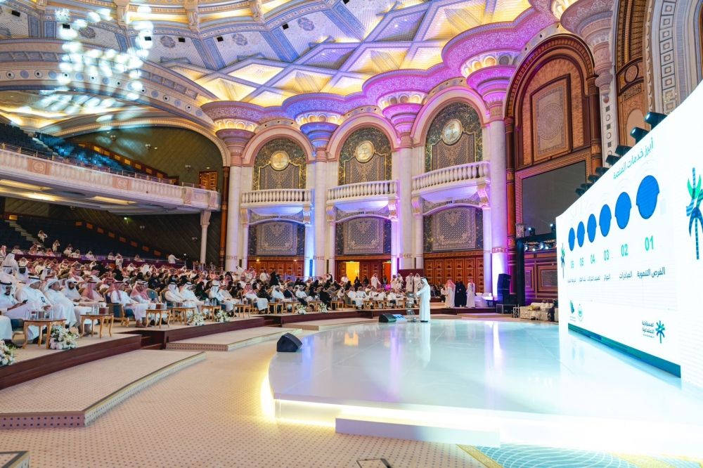 الموارد البشرية توقع 6 اتفاقيات لتعزيز المسؤولية المجتمعية