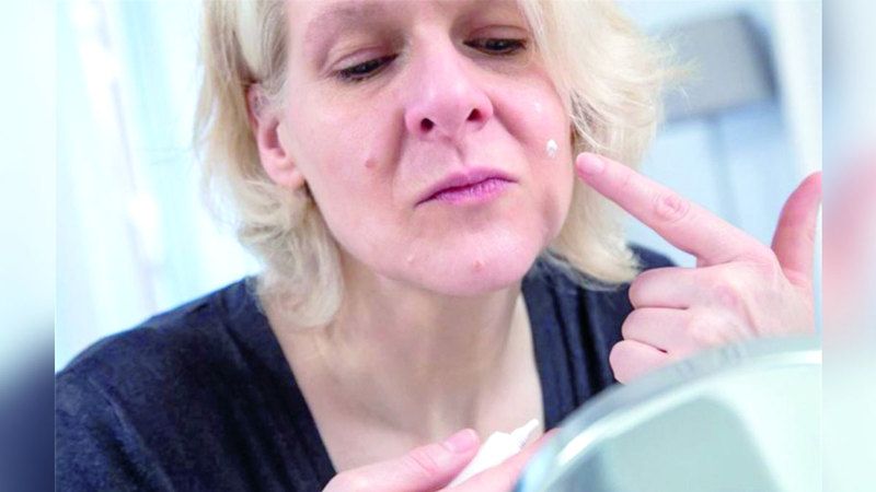 الامارات | نمط الحياة الصحي.. كلمة السر في التمتع ببشرة لا تشيخ