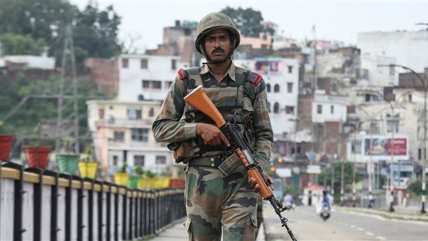 الجيش الباكستاني يعلن مقتل اثنين من جنوده خلال عملية أمنية شمال غربي البلاد