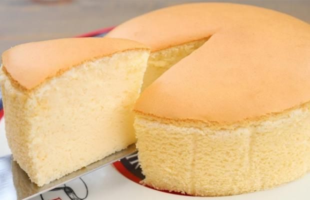 طريقة عمل الكيكة السادة في 10 خطوات سهلة وسريعة