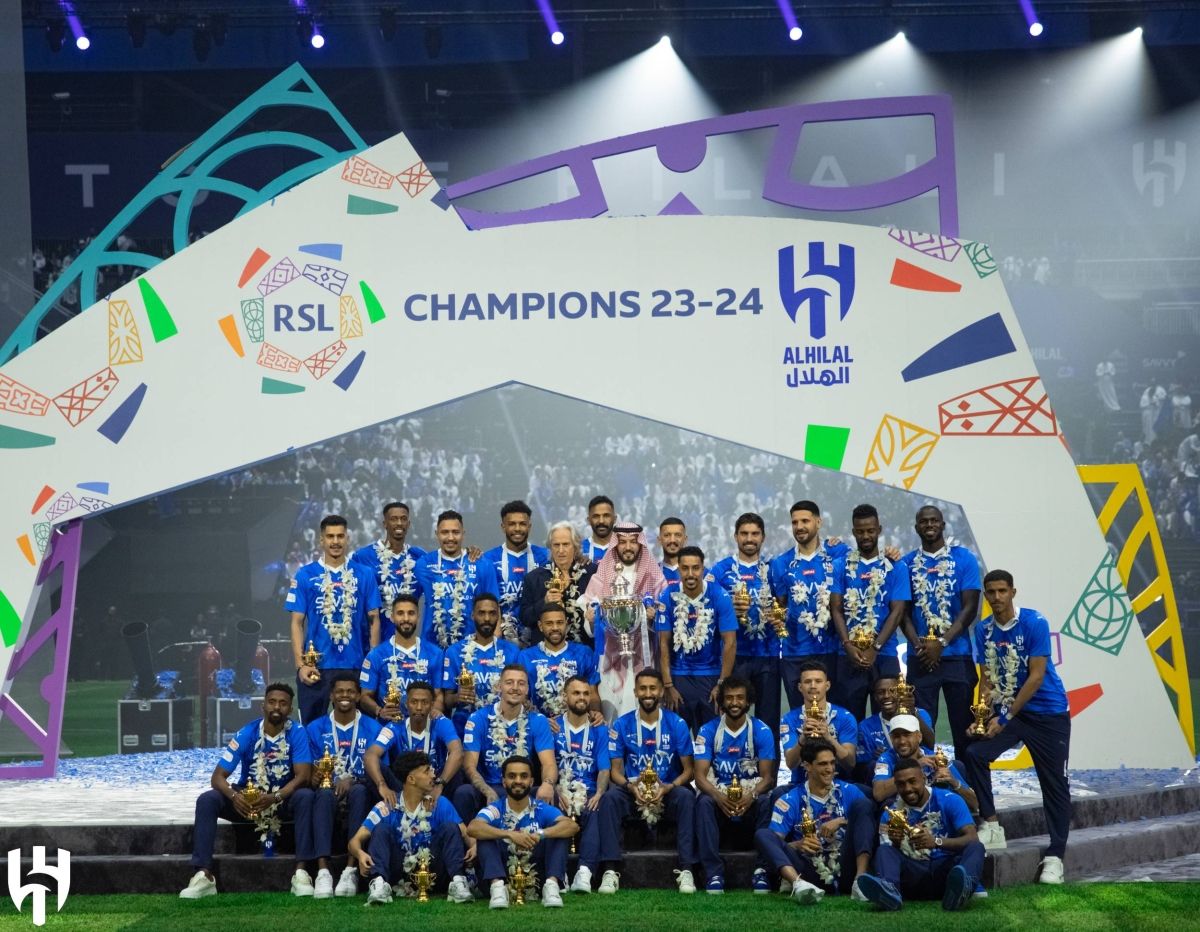 الهلال يتوج بلقب دوري روشن والأرقام القياسية