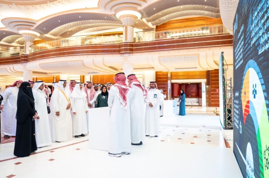 الموارد البشرية توقع 6 اتفاقيات لتعزيز المسؤولية المجتمعية