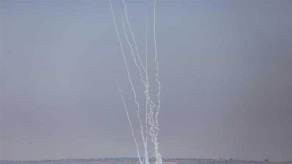 سماع دوي 15 انفجارًا في تل أبيب عقب رشقة صاروخية من غزة