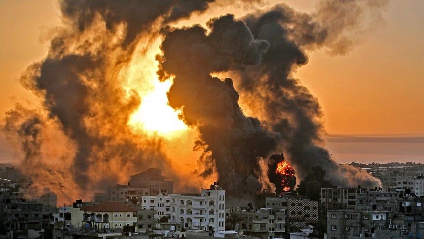 استشهاد عشرات الفلسطينيين في قصف إسرائيلي على مركز إيواء شمال قطاع غزة