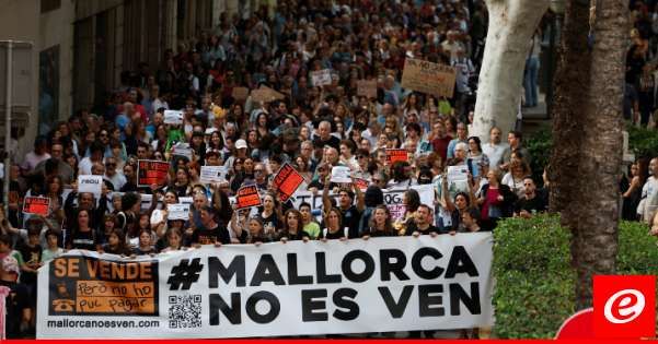 آلاف الإسبان تظاهروا ضد السياحة المفرطة في مايوركا