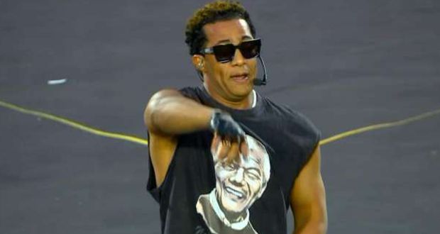 بسبب اتهامه بالتطبيع.. جمهور الأهلي يدير ظهره لـ محمد رمضان في نهائي بطولة الدوري الأفريقي