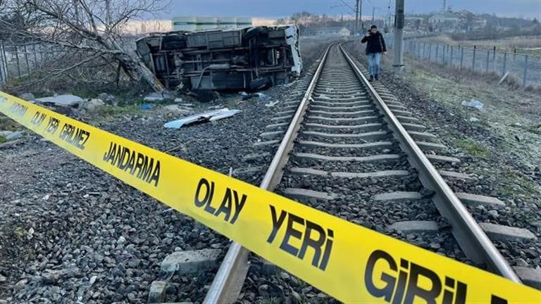 مقتل وإصابة 40 شخصًا جراء حادث سير في بيرو