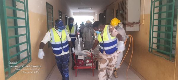 المدير العام لقوات الدفاع المدني: قواتنا تواصل العمل في تطهير المؤسسات الخدمية الخاصة والعامة ومساكن المواطنين