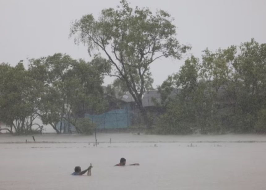 انقطاع الكهرباء عن الملايين.. عواصف قوية تضرب بنجلادش والهند