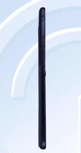 تكنولوجيا: صور حيه لهاتف موتورولا المرتقب Motorola Razr 50