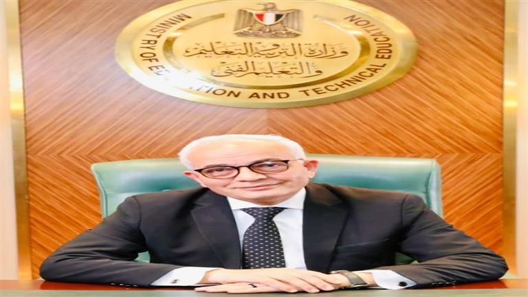 وزير التعليم يبحث سبل التعاون مع نظيره الفلسطيني (صور)