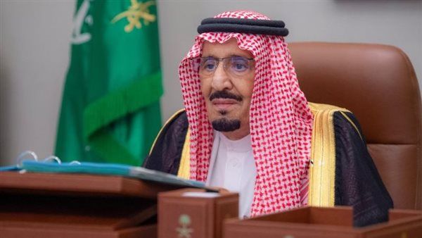 الملك سلمان يترأس جلسة الحكومة ويشكر السعوديين