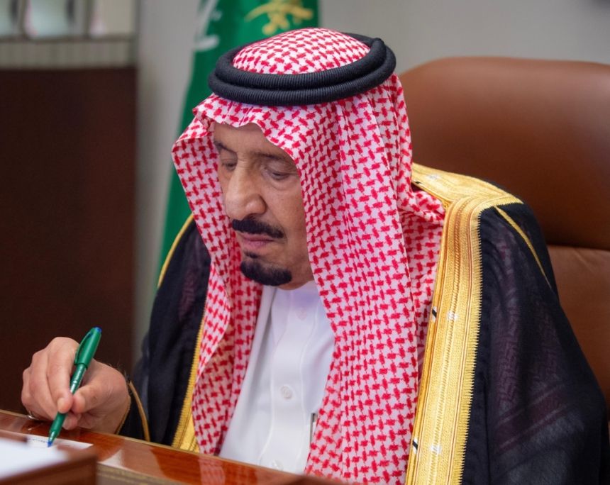 خادم الحرمين يشكر أبنائه وبناته شعب المملكة على مشاعرهم ودعواتهم الطيبة