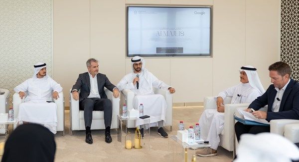 مكتب الذكاء الاصطناعي و"جوجل" يستكشفان الآفاق المستقبلية لقطاع الرعاية الصحية