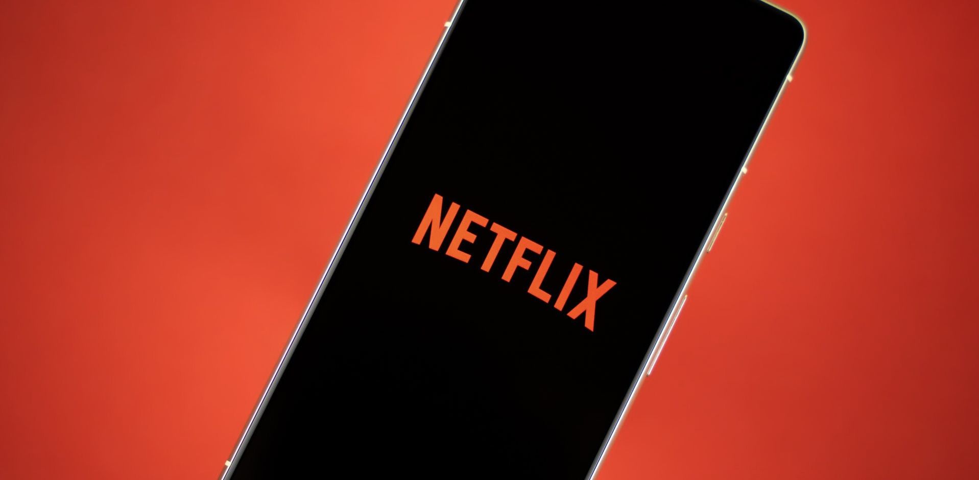 تكنولوجيا: نتفليكس قد تقوم بتعطيل التنزيلات على تطبيق Windows