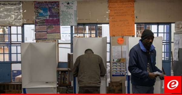 مراكز الاقتراع في جنوب إفريقيا فتحت أبوابها لانتخابات عامة