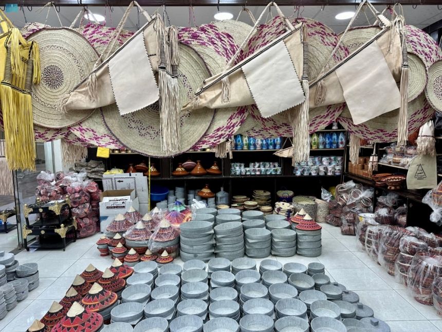 15 شرطًا جديدًا للمجمعات والأسواق الشعبية.. أبرزها الدفع الإلكتروني