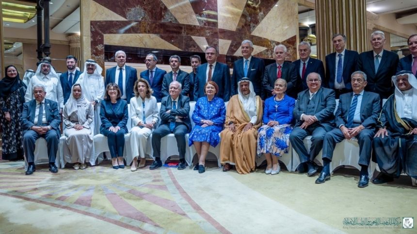 مركز الملك فيصل للبحوث ينظم ندوة "الشرق الأوسط في عالم متغير"