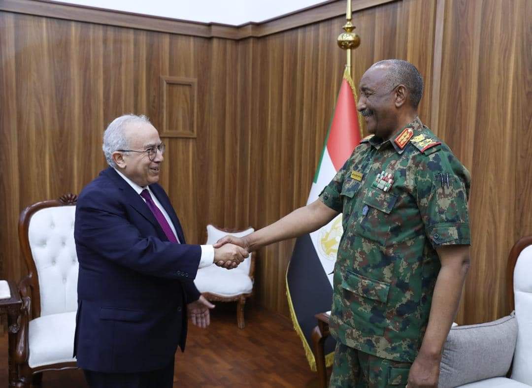 رئيس مجلس السيادة يلتقي المبعوث الخاص للأمين العام للأمم المتحدة