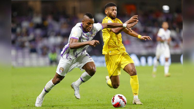 الامارات | عناق عيناوي - وصلاوي في «قمة الأبطال»