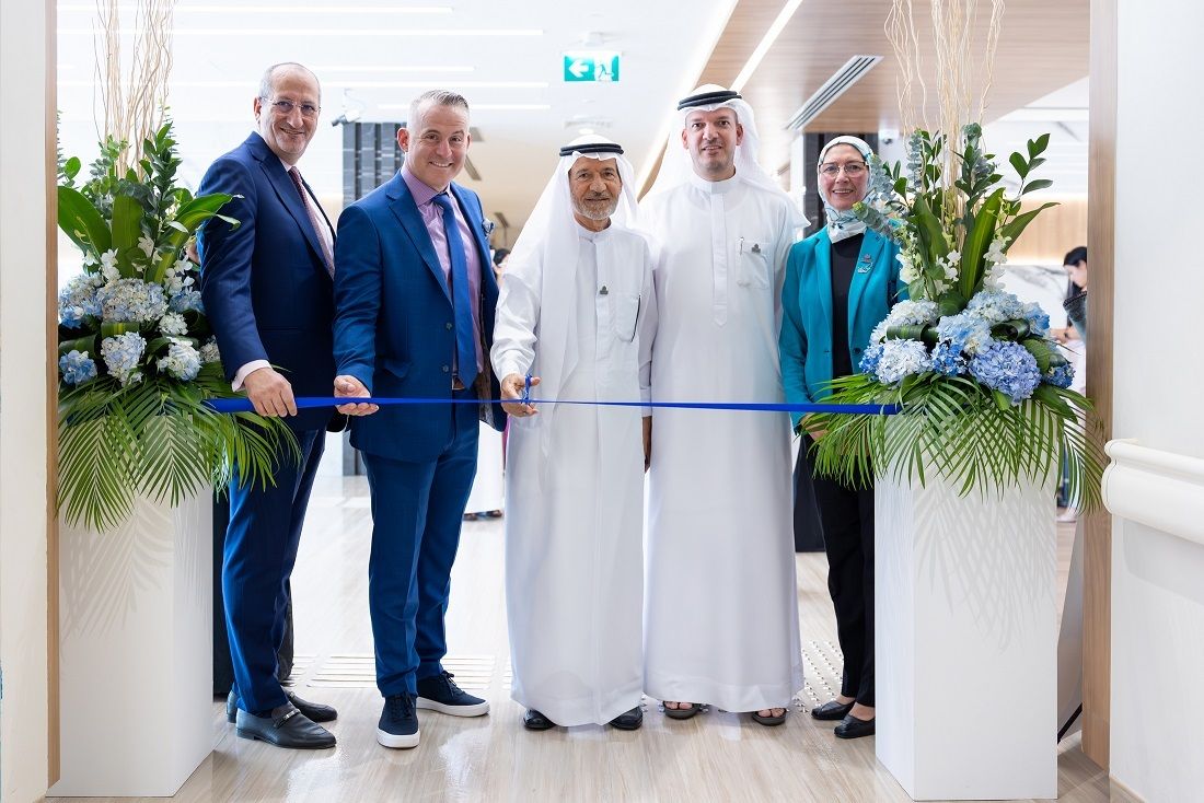 الامارات | "دبي الصحية" تفتتح أول عيادة لـ"متلازمة أنجلمان" في "الجليلة للأطفال"