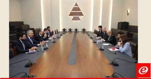 سامي الجميل بعد لقائه لودريان: سنتعاطى بإيجابية مع كل الطروحات لكننا لن نسلم البلد لحزب الله