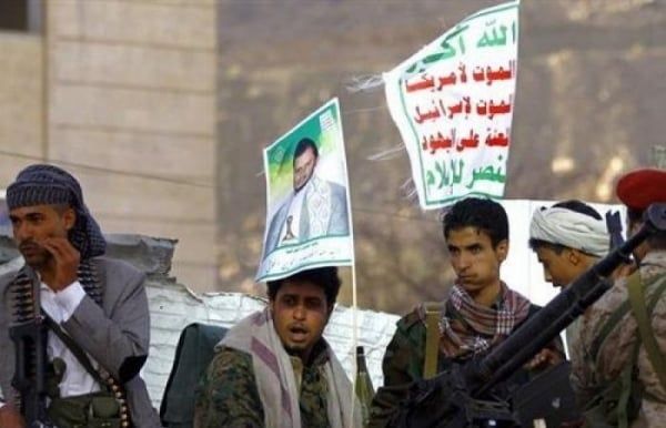 صنعاء.. الحوثيون يقتحمون مسجدًا في "خط المطار" ويخطفون الإمام ومعلم قرآن كريم 
