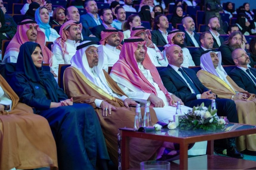 بالشراكة مع أكاديمية طويق.. أكاديمية مطوري Apple تحتفي بتخريج 192 طالبة