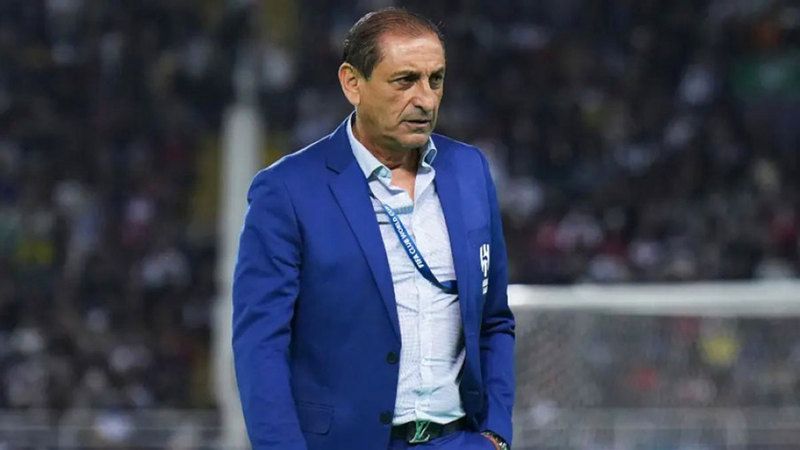 الامارات | المدرب رامون دياز يتلقى عرضاً من الجزيرة