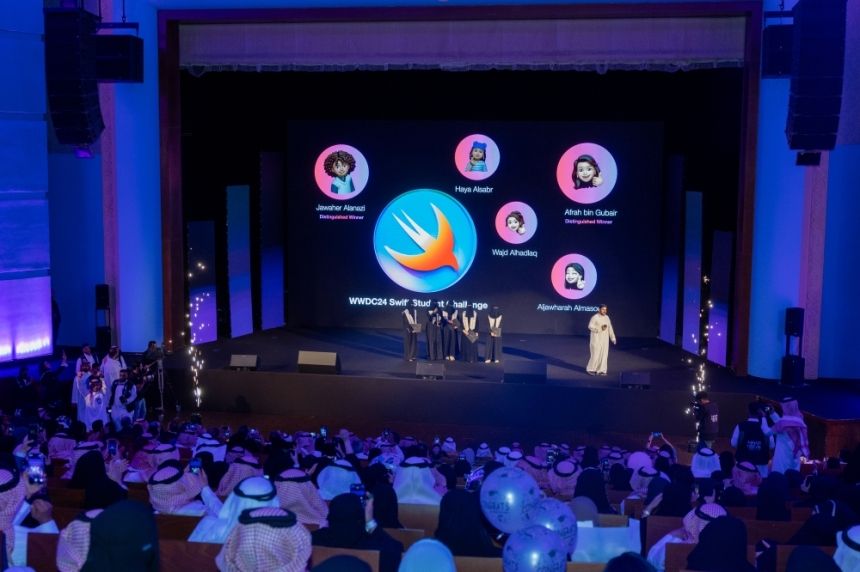 بالشراكة مع أكاديمية طويق.. أكاديمية مطوري Apple تحتفي بتخريج 192 طالبة