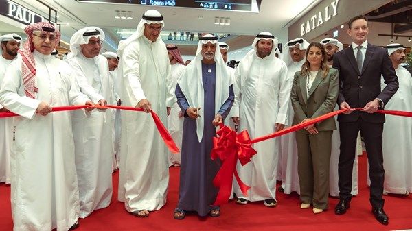 نهيان بن مبارك يفتتح "ريم مول" في أبوظبي