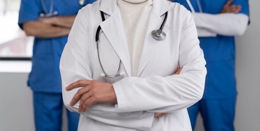 تراعي المؤهلات وتخضع لنظام العمل والتأمينات الاجتماعية.. أبرز قوانين تعاقدات "الصحة القابضة"