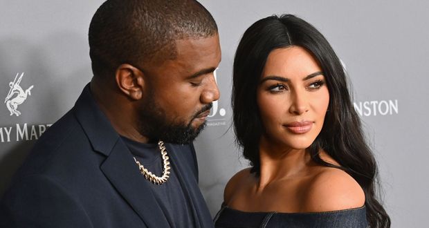 كيم كارداشيان تستلهم فكرة مسلسلها الجديد من طلاقها هي وكانييه ويست